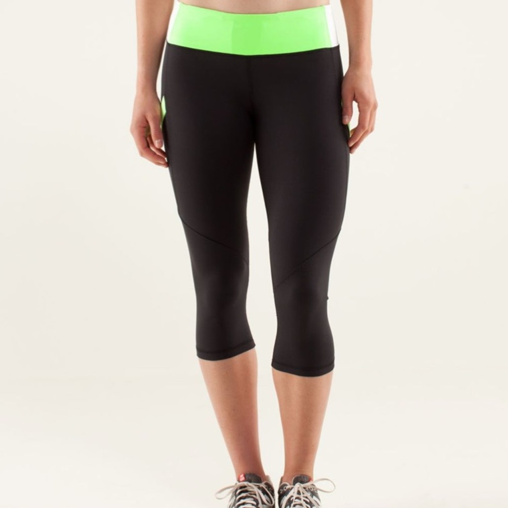 Lululemon Run Mod Moves Crop - Picture 2 of 10